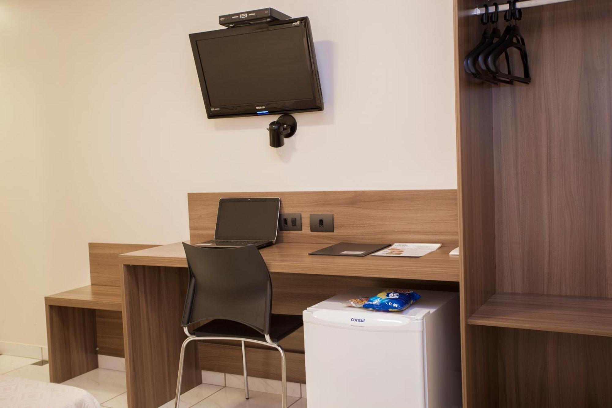 Estoril Hotel Marília Quarto foto